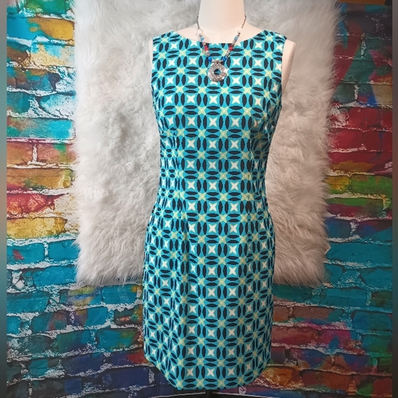 AGB Blue and Green Sleeveless Back Zip A Line Dress Size 8 - Picture 2 of 12